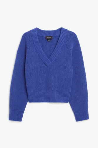 Knitted v-neck sweater - Blue
