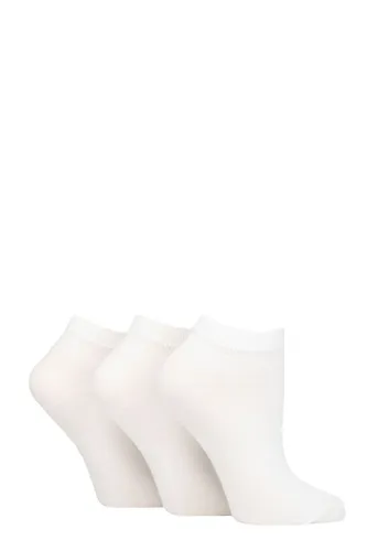 Ladies 3 Pair Charnos Organic Cotton Trainer Socks White One Size