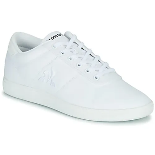 Le Coq Sportif  COURT ONE W  women's Shoes (Trainers) in White