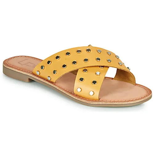 Les Petites Bombes  BELMA  women's Mules / Casual Shoes in Yellow