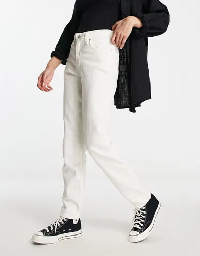 Levi's 80S mom jeans in white