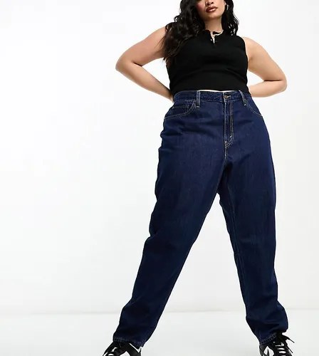 Levi's Plus high waisted mom jeans in indigo-Blue