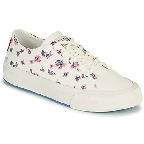 Levis  SUMMIT LOW S  women's Shoes (Trainers) in White
