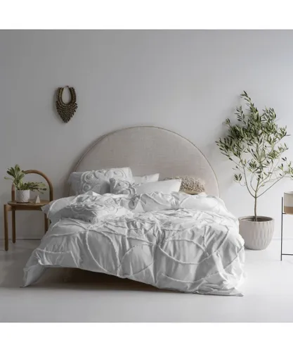 Linen House Manisha Duvet Set White - Size Super King