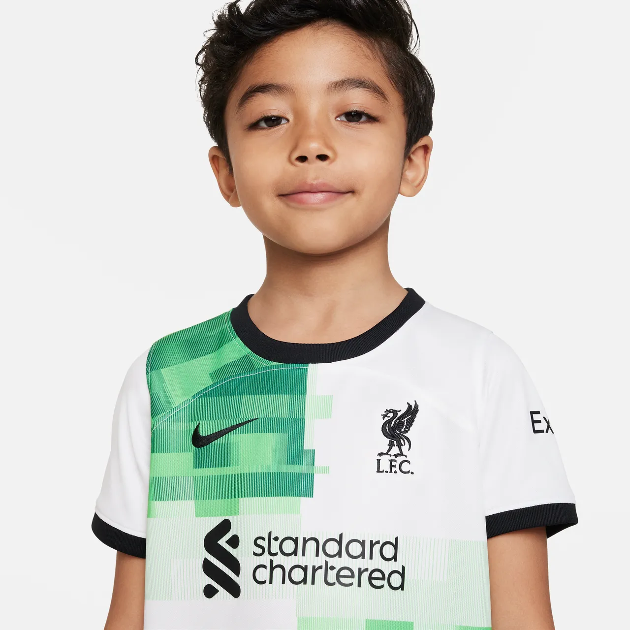Liverpool F.C. 2023/24 Away Younger Kids' Nike Dri-FIT 3-Piece Kit - White - Polyester