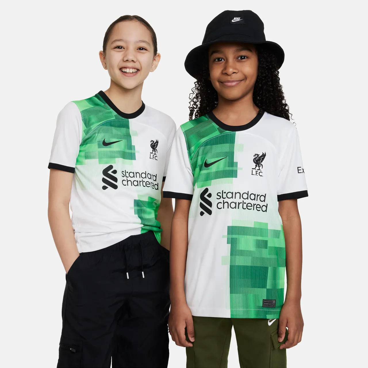 Liverpool F.C. 2023/24 Stadium Away Older Kids' Nike Dri-FIT Football Shirt - White - Polyester
