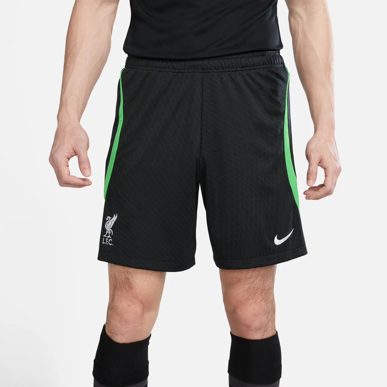 Liverpool F.C. Strike Men's Nike Dri-FIT Knit Football Shorts - Black - Polyester