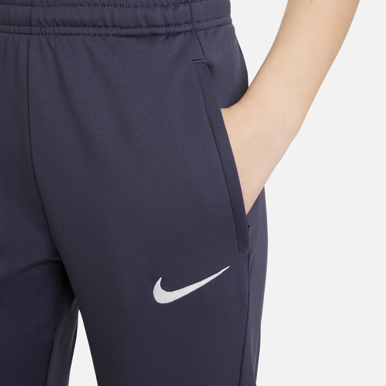Liverpool F.C. Strike Third Older Kids' Nike Dri-FIT Football Knit Pants - Grey - Polyester