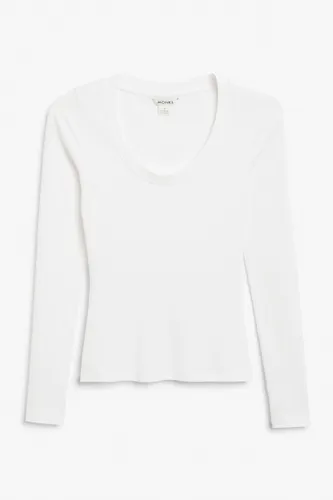 Long sleeve round neck top - White