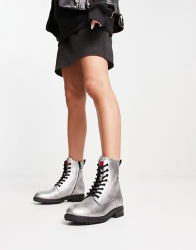 Love Moschino lace up boots in silver-Black