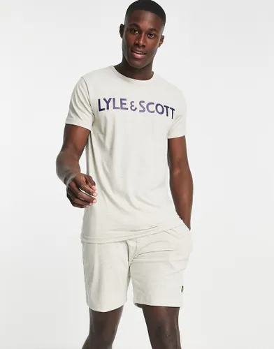Lyle & Scott bodywear t-shirt and shorts lounge set in grey-White