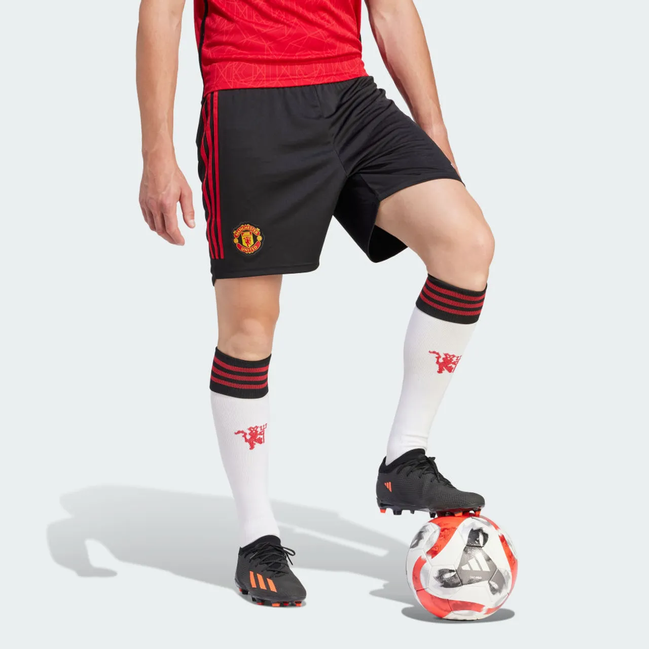 Manchester United 23/24 Home Shorts