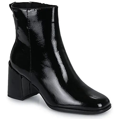 Marco Tozzi  -  women's Low Ankle Boots in Black