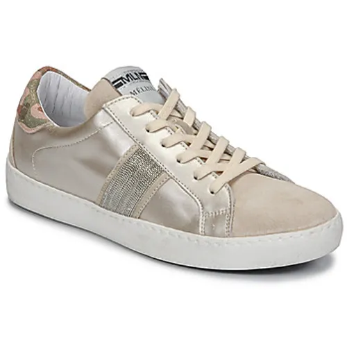 Meline  KUC1414  women's Shoes (Trainers) in Gold