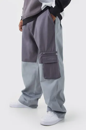 Mens Grey Plus Relaxed Fit Colour Block Official Branded Cargo Trouser, Grey