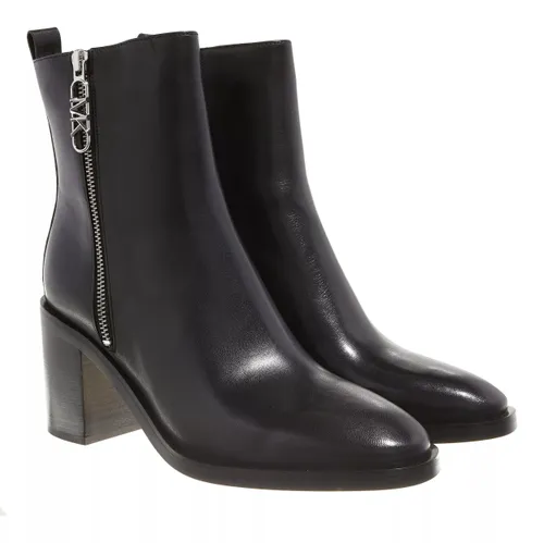 Michael Kors Boots & Ankle Boots - Regan Mid Bootie - black - Boots & Ankle Boots for ladies