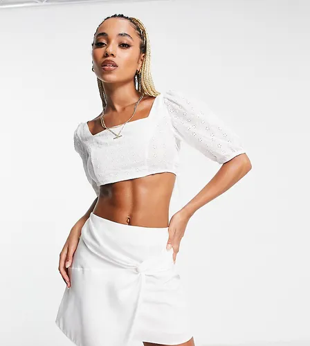 Missguided broderie crop top with tie back in white