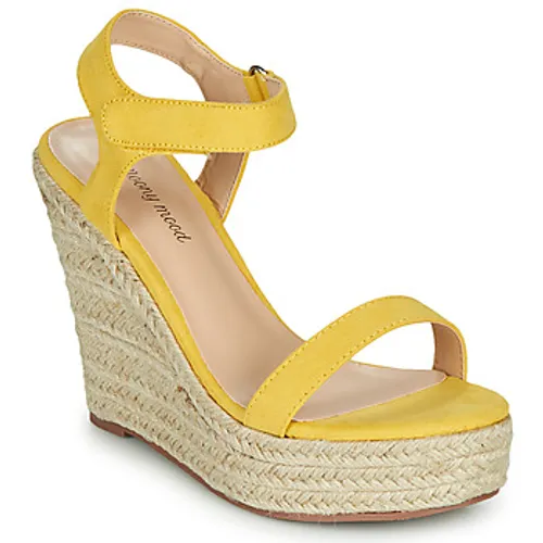 Moony Mood  MARTA  women's Sandals in Yellow