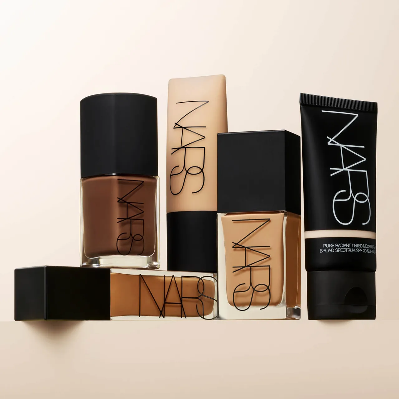 NARS Soft Matte Complete Foundation 45ml (Various Shades) - Moorea