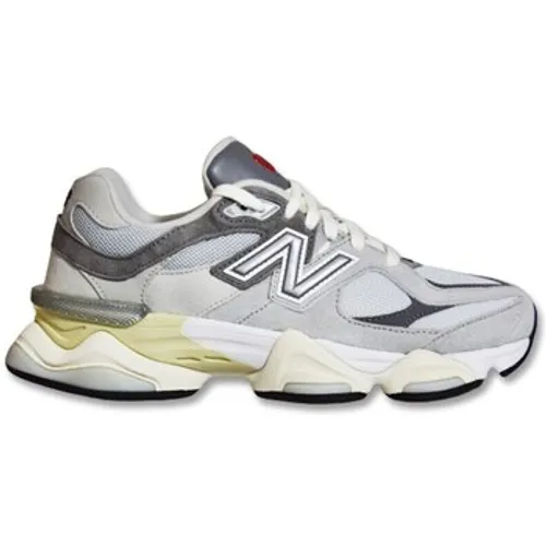 New Balance  9060  men's Shoes (Trainers) in Grey