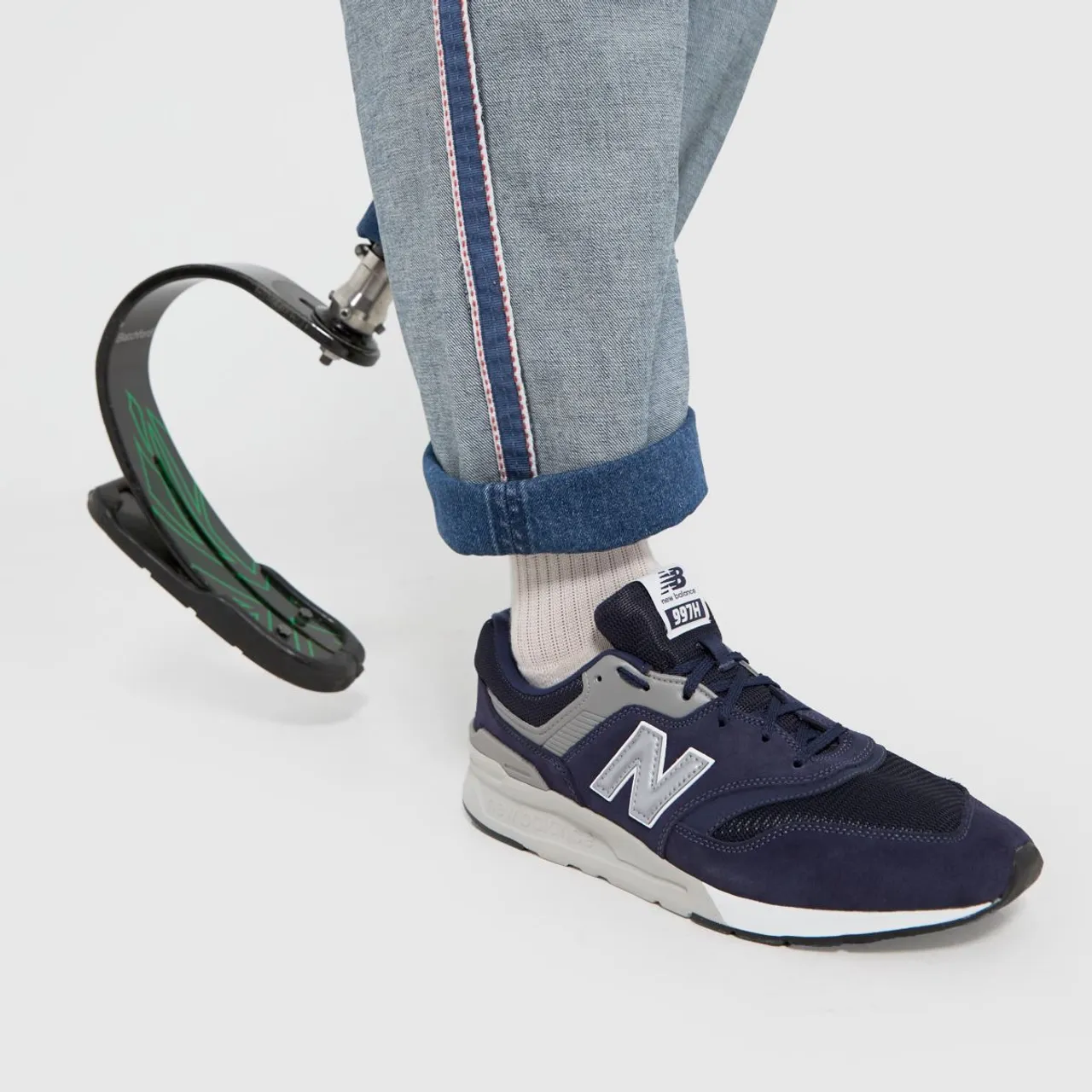 New Balance 997 Trainers In Navy