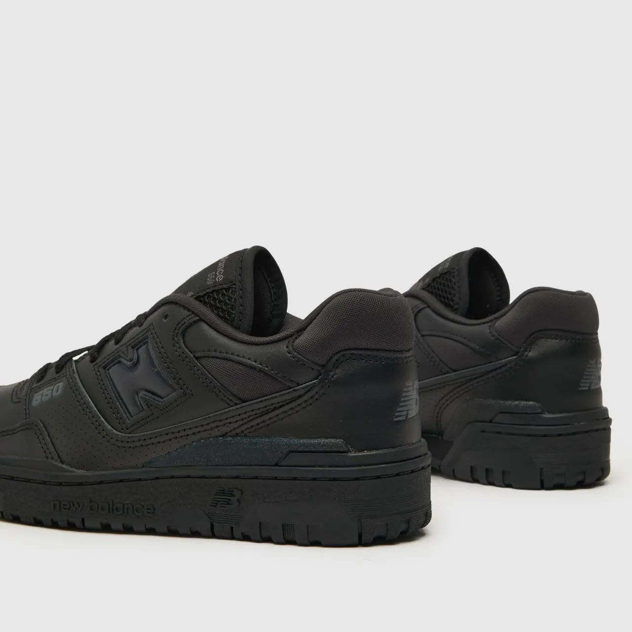 New Balance Bb550 Trainers In Black