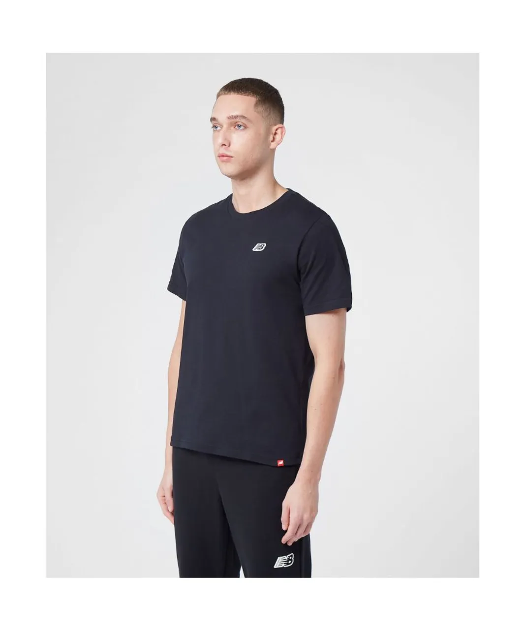 New Balance Mens Small Logo T-Shirt in Black Cotton