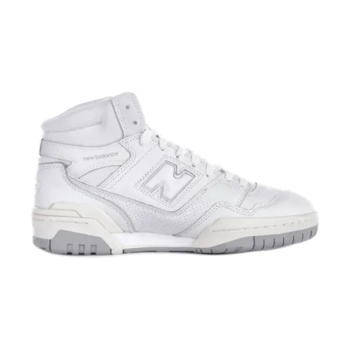 New Balance , White Leather Sneakers Logo Detail ,White male, Sizes: 4 UK, 3 UK, 10 UK, 4 1/2 UK, 2 UK, 8 UK, 10 1/2 UK, 5 1/2 UK, 8 1/2 UK, 6 UK, 9 U