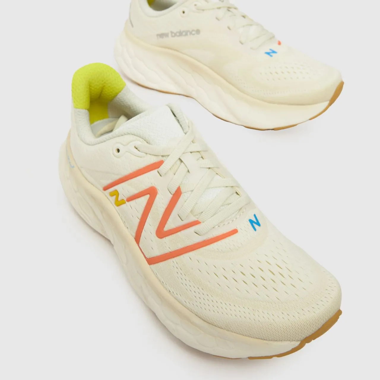 New Balance Women's white and Red Fresh Foam X More V4 Trainers
