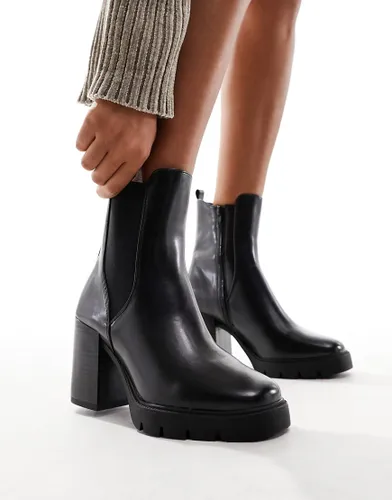New Look wide fit heeled chelsea boot in black