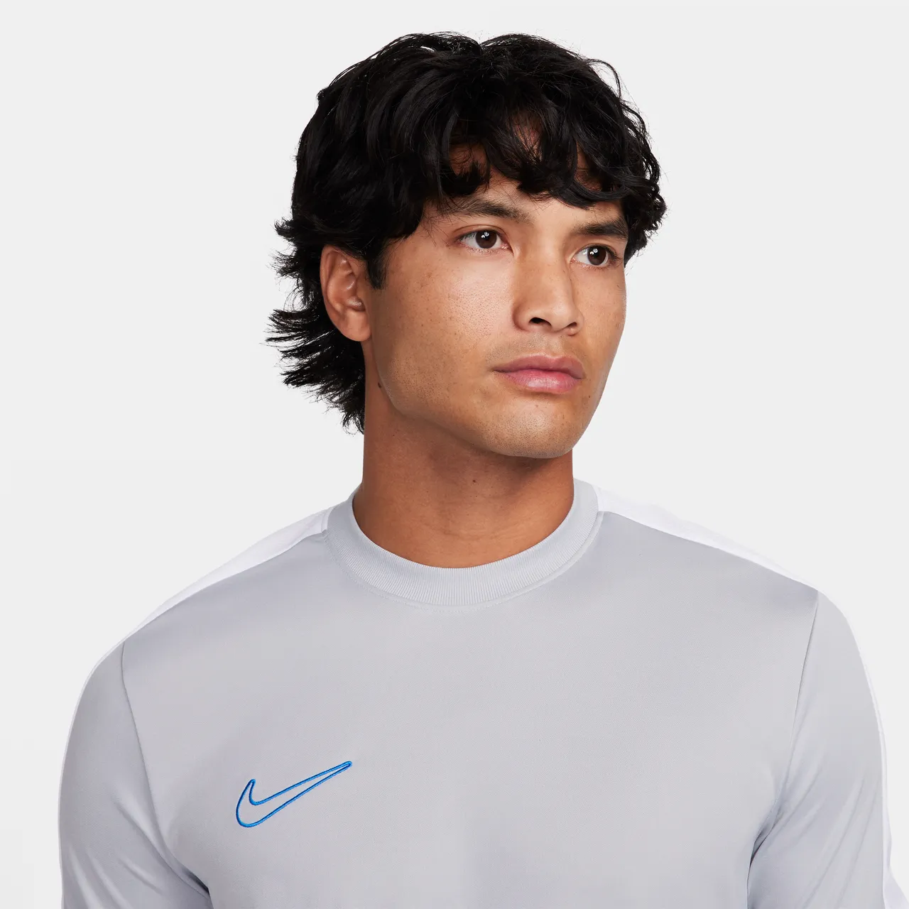 Nike Academy Men's Dri-FIT Short-Sleeve Football Top - Grey - Polyester