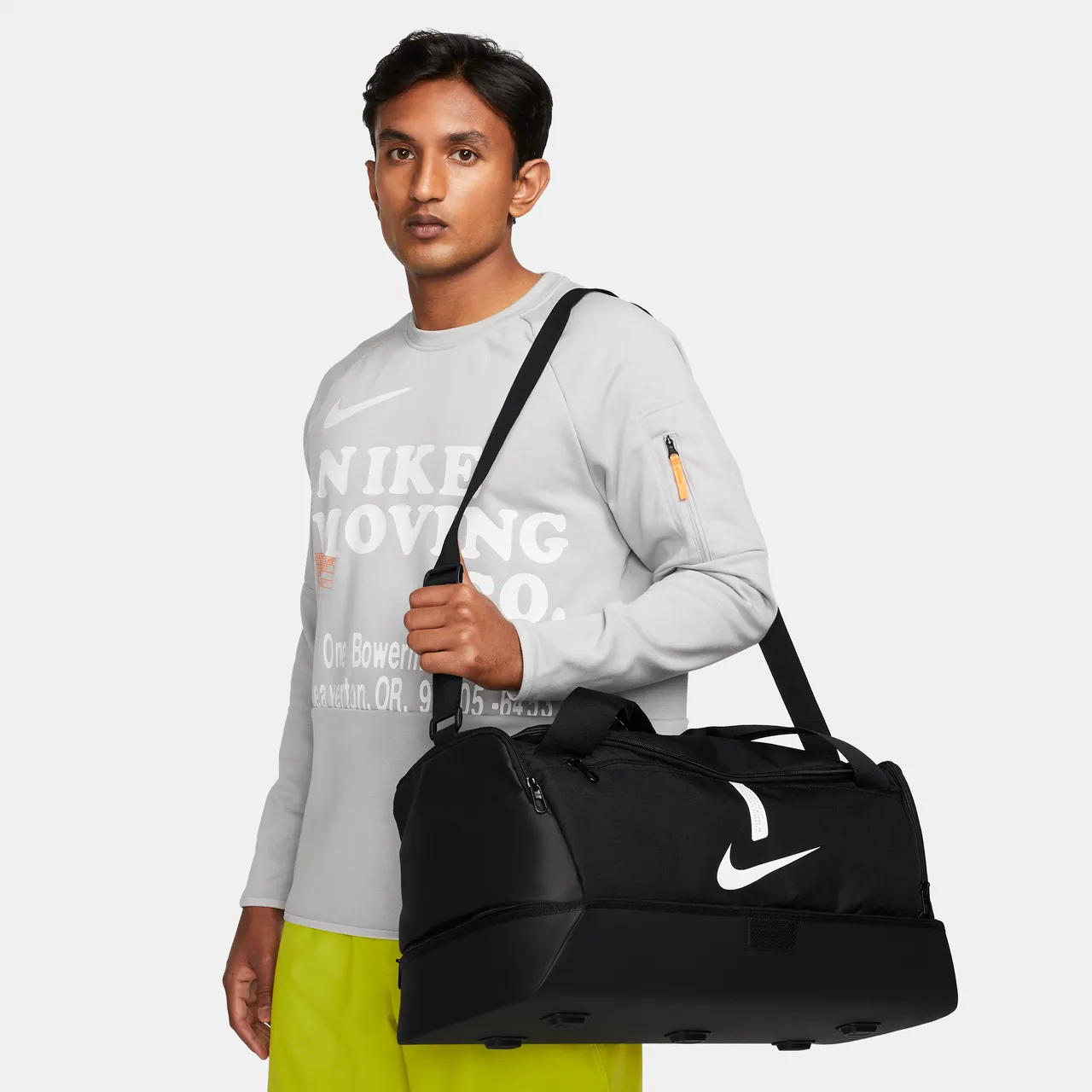 Nike Academy Team Football Hard-Case Duffel Bag (Medium, 37L) - Black - Polyester