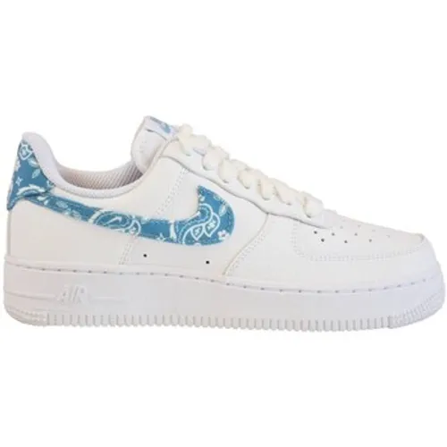 Nike  Air Force 1 07 Essential  women's Shoes (Trainers) in multicolour