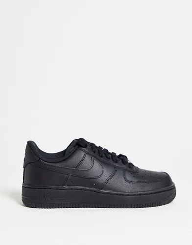 Nike Air Force 1'07 trainers in black
