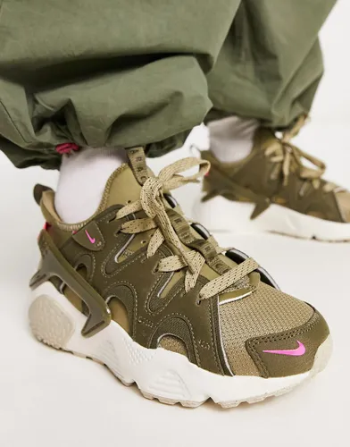 Nike Air Huarache Craft trainers in medium olive and hyper pink-Green