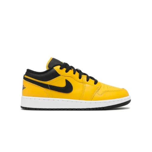 Nike , Air Jordan 1 Low Leather Sneakers ,Yellow male, Sizes: