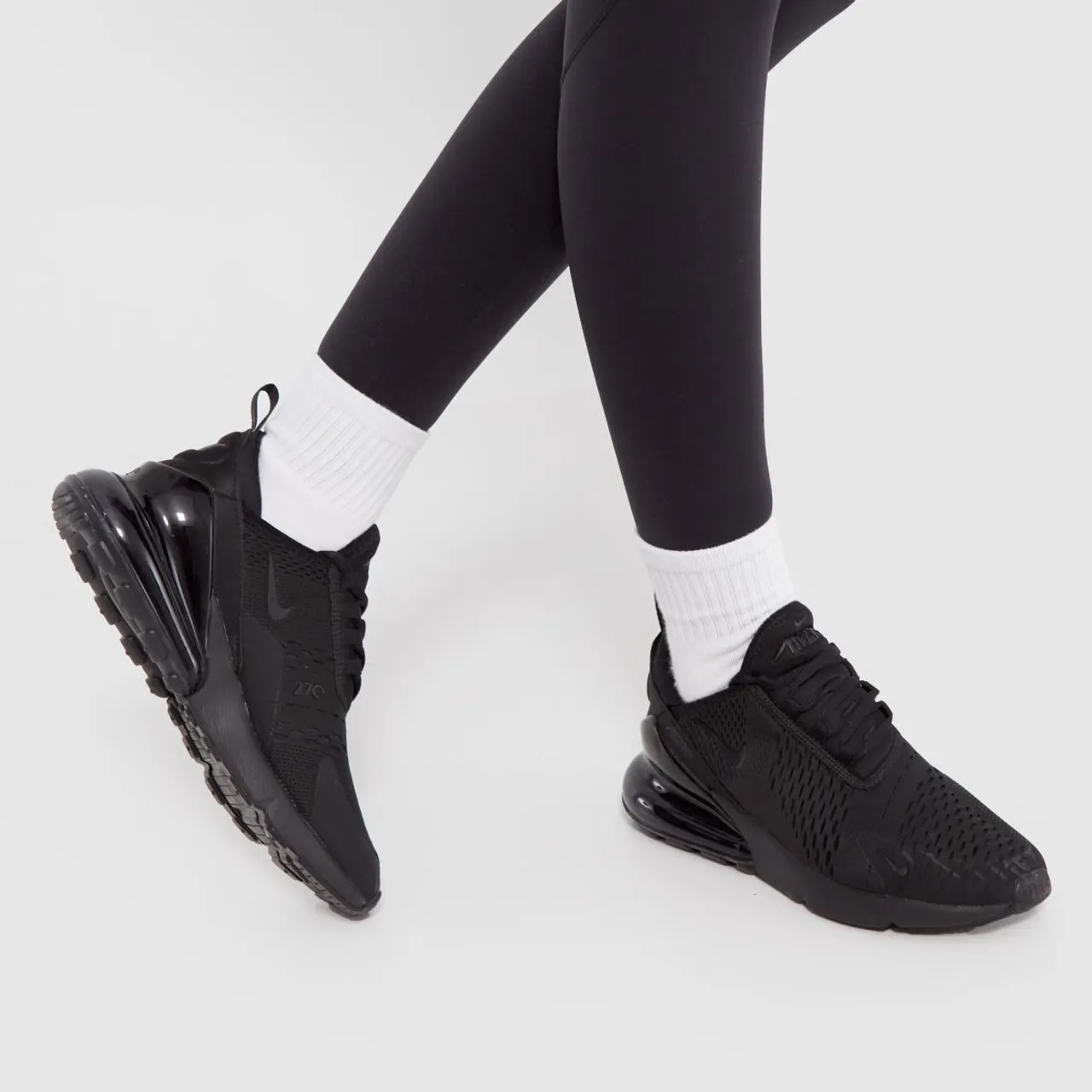Nike Air Max 270 Trainers In Black