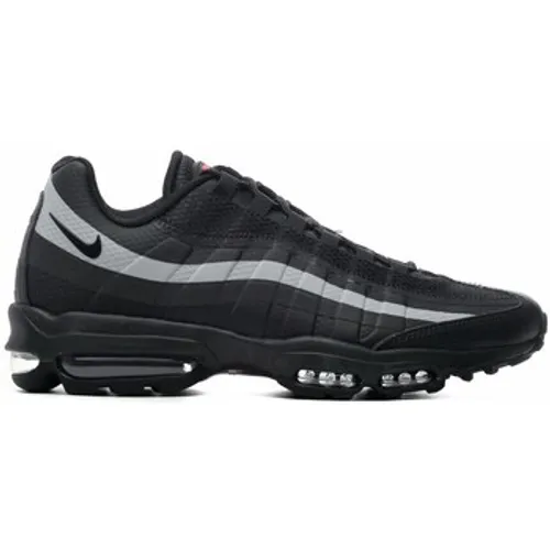 Nike  Air Max 95  men's Shoes (Trainers) in Black