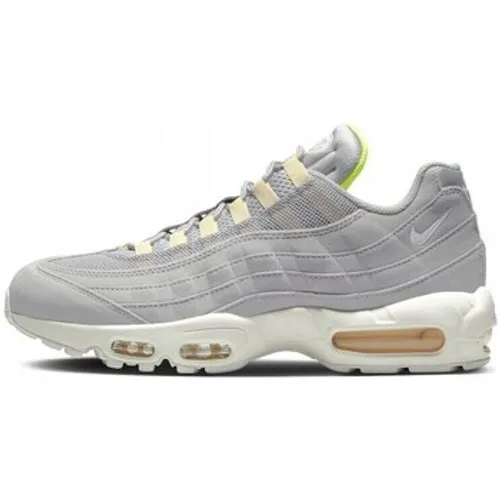 Nike  Air Max 95  men's Shoes (Trainers) in Grey