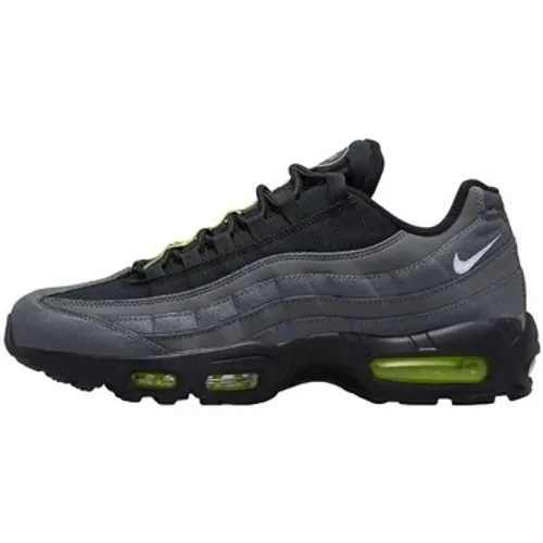 Nike  Air Max 95 WT  men's Shoes (Trainers) in Grey