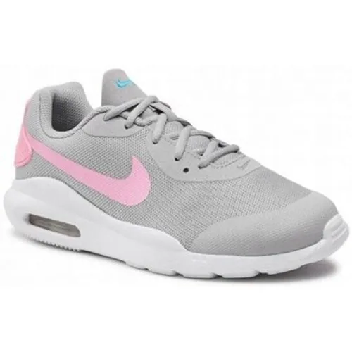 Nike  Air Max Oketo  boys's Children's Shoes (Trainers) in Grey