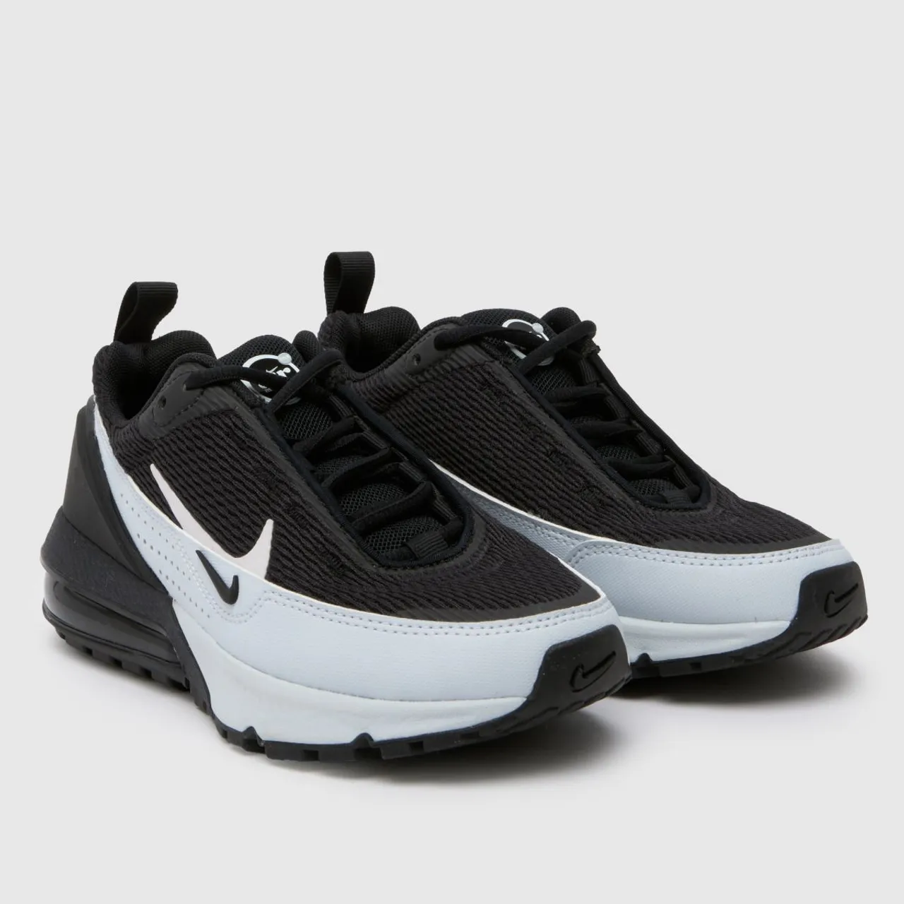 Nike Black & White air max Pulse Boys Youth Trainers