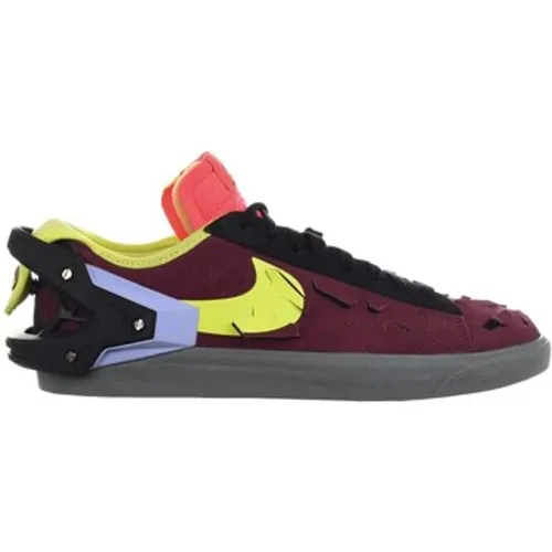 Nike  Blazer Low Acrnm  men's Skate Shoes (Trainers) in multicolour
