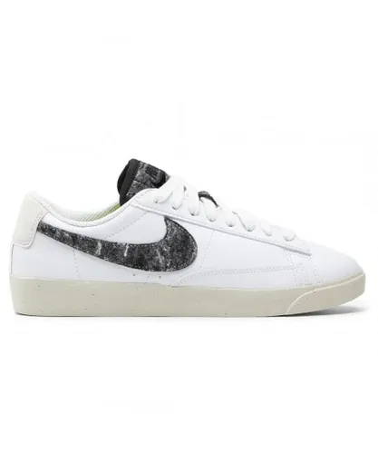 Nike Blazer Low SE Lace-Up White Leather Womens Trainers DA4934 100