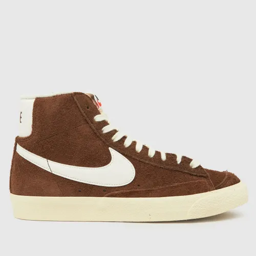 Nike Blazer Mid 77 Trainers In Brown