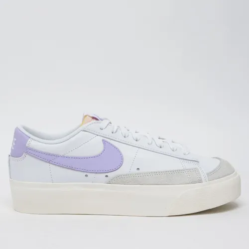 Nike Blazer Platform low Trainers in White & Purple