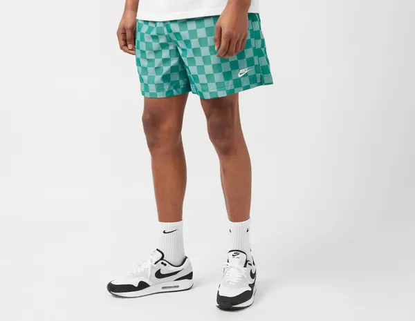 Nike Club Flow Shorts, Green