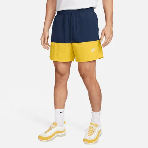 Nike Club Men's Woven Colour-Blocked Shorts - Blue - Nylon