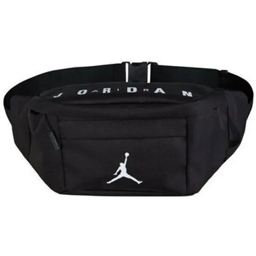 Nike  Crossbody  women's Handbags in Black