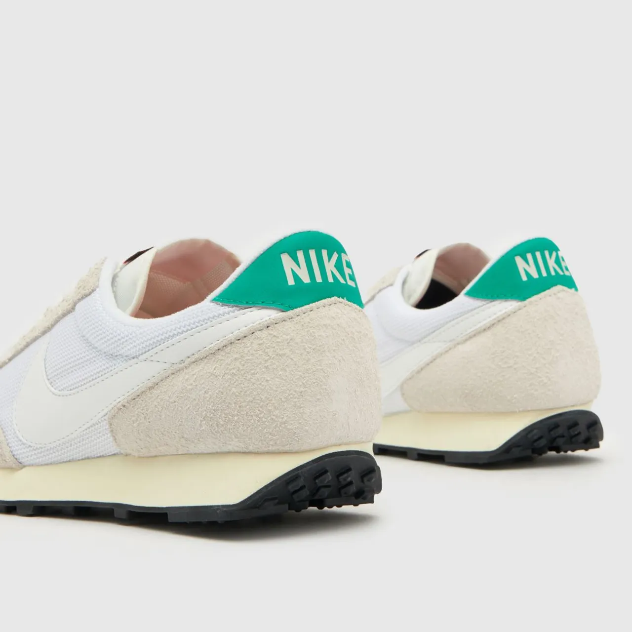 Nike Dbreak Vintage Trainers In White & Green